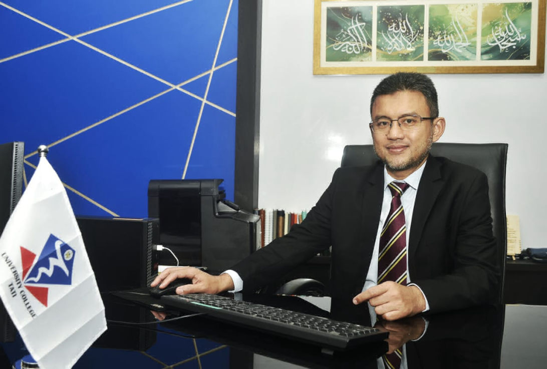 Rektor UC TATI